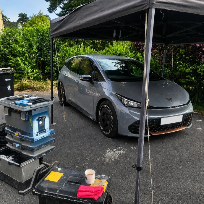 Professional mobile car scratch repair service at home